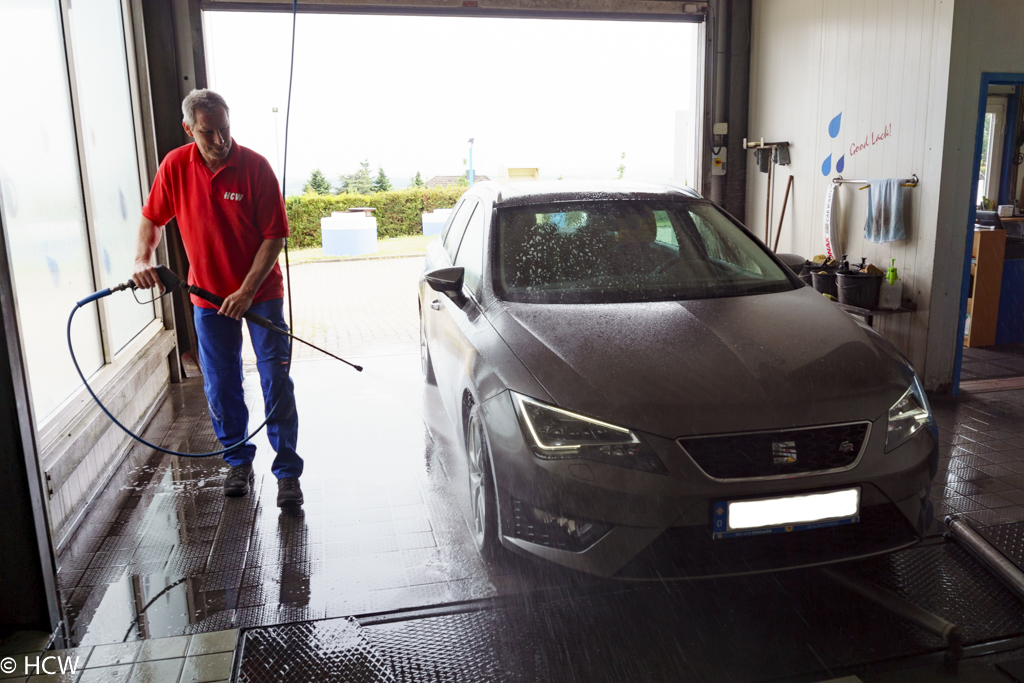 Waschstrasse Fahrzeugvorbehandlung